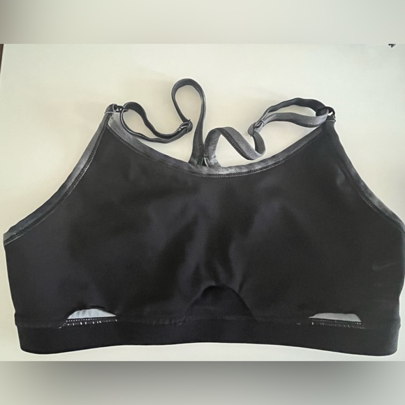 Nike Dri-Fit Sports Bra - Black - Large - Picture 6 of 7